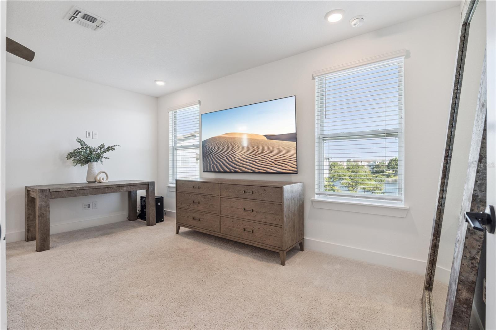 LAUREATE PARK NBRHD CENTER PH 3 - Residential