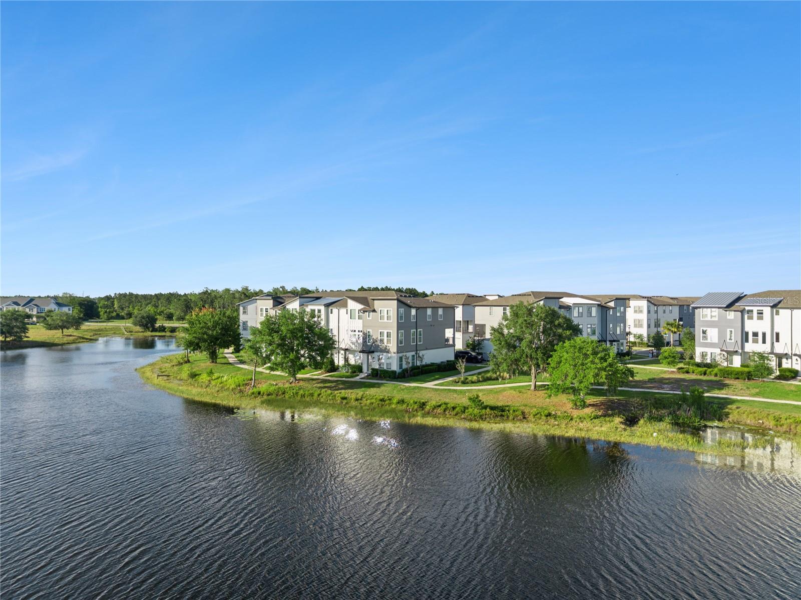 LAUREATE PARK NBRHD CENTER PH 3 - Residential