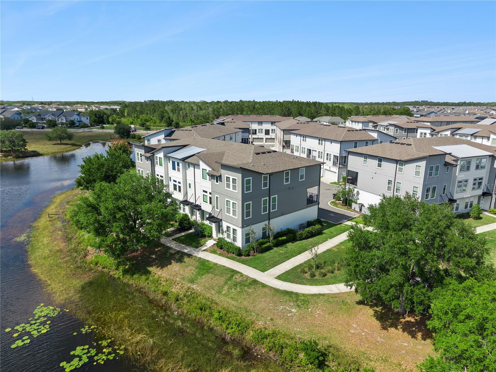 LAUREATE PARK NBRHD CENTER PH 3 - Residential