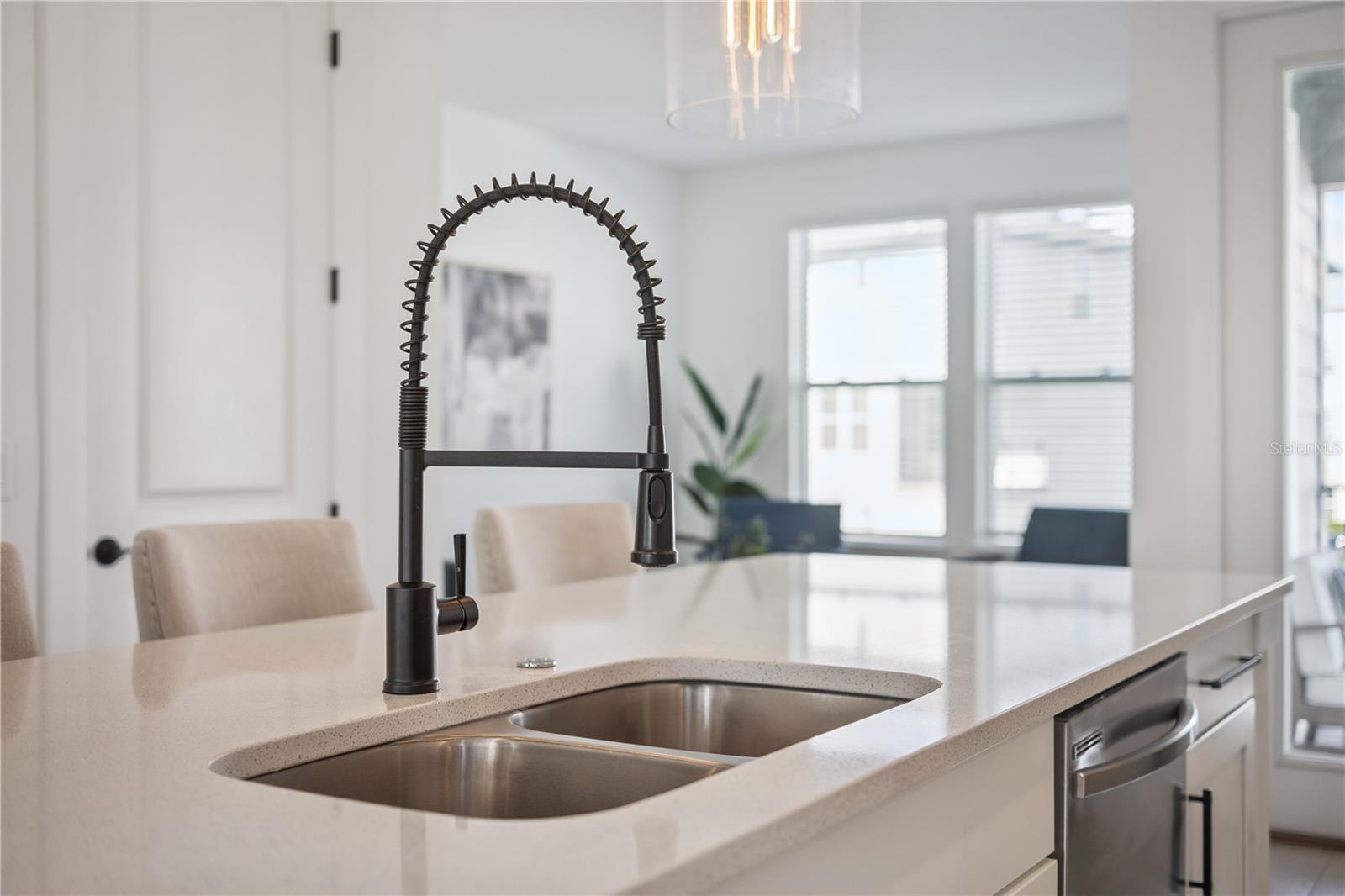 LAUREATE PARK NBRHD CENTER PH 3 - Residential