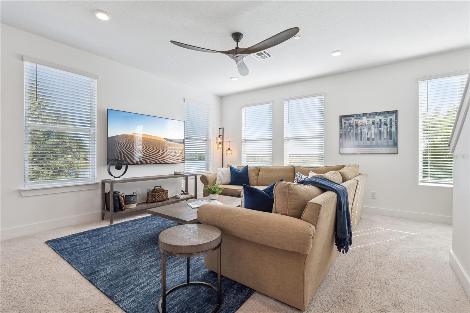 LAUREATE PARK NBRHD CENTER PH 3 - Residential