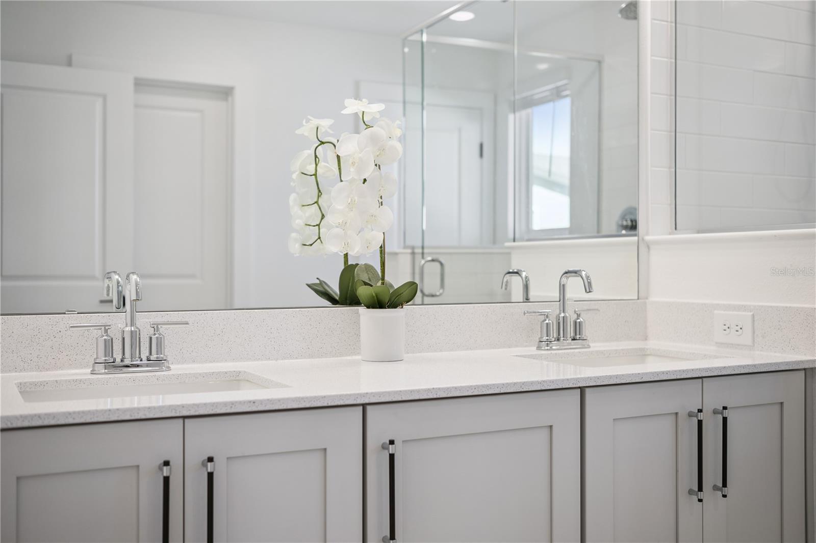 LAUREATE PARK NBRHD CENTER PH 3 - Residential