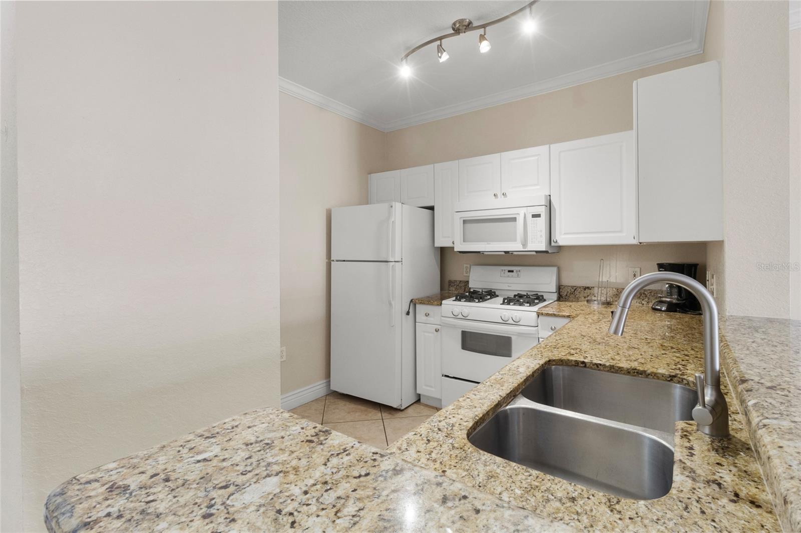 GRAND VENEZIA AT BAYWATCH CONDO - Residential