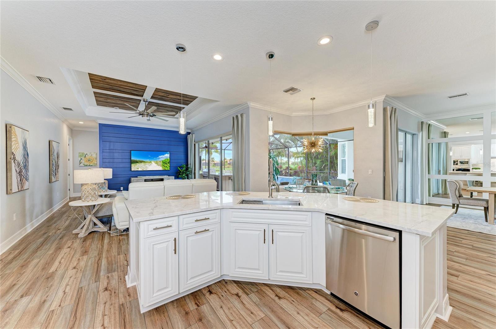 RIVER STRAND - Residential