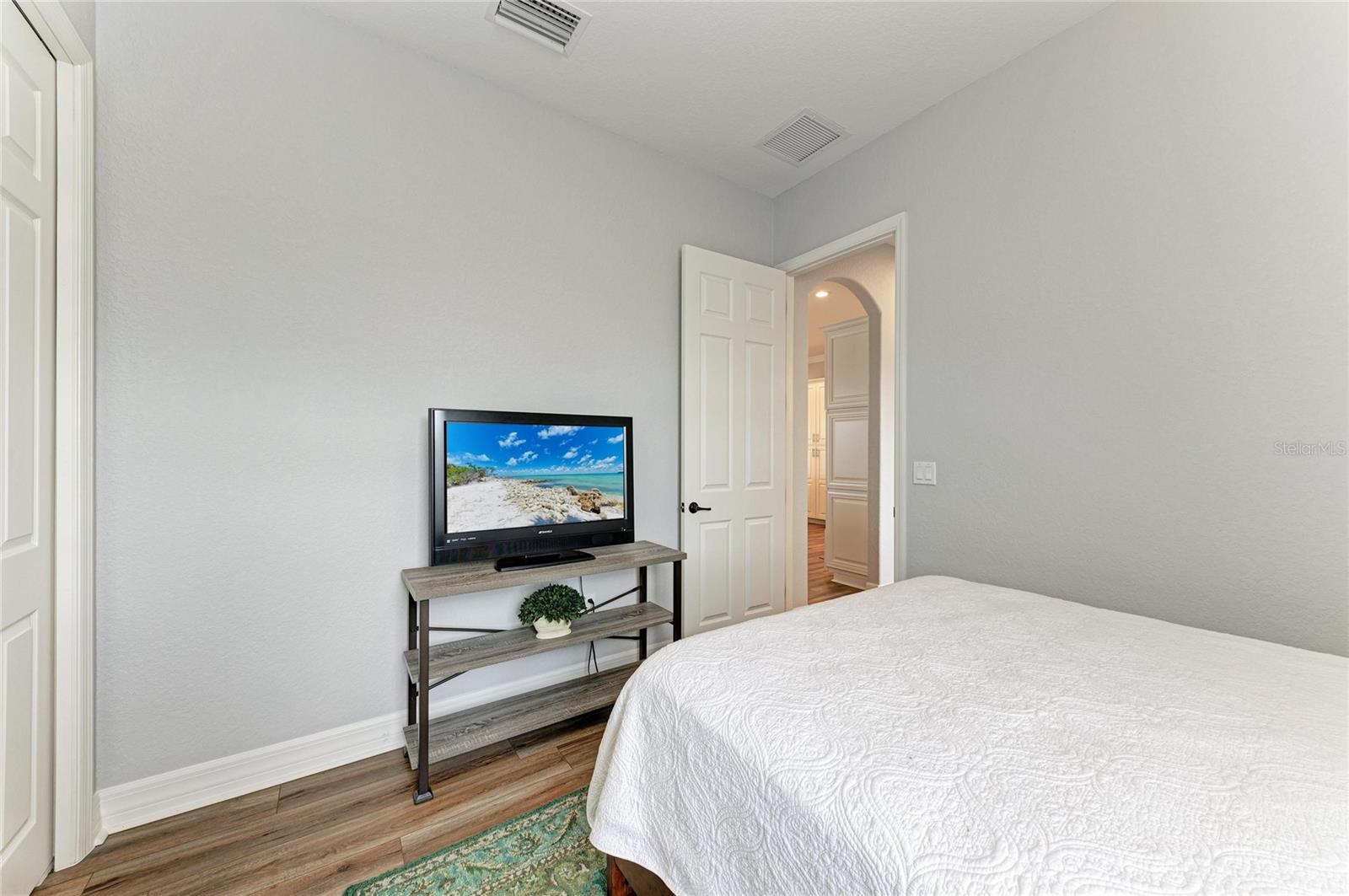 RIVER STRAND - Residential