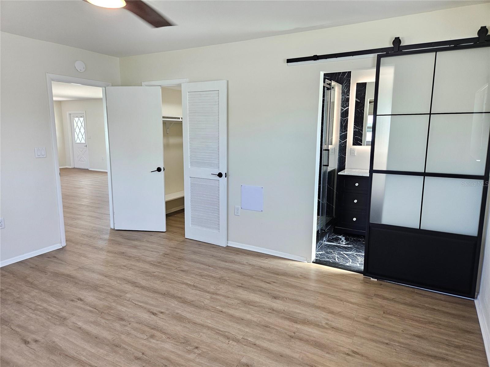 VENICE GARDENS - Residential Lease