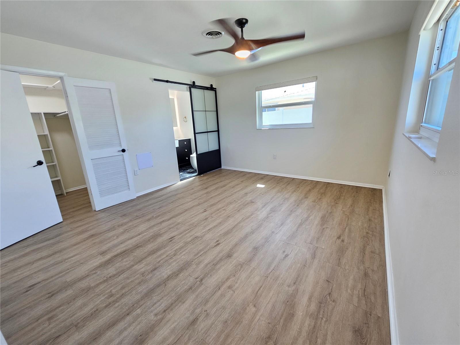 VENICE GARDENS - Residential Lease