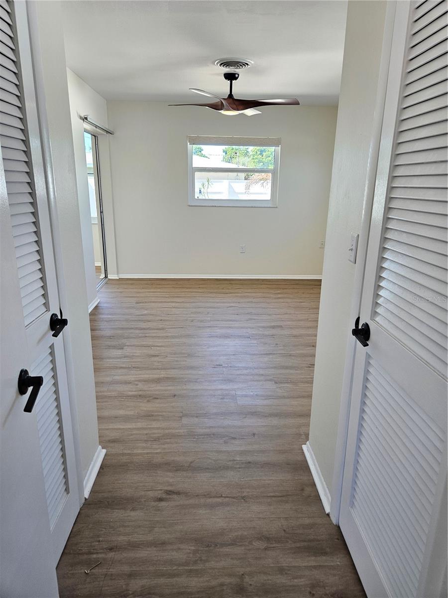 VENICE GARDENS - Residential Lease