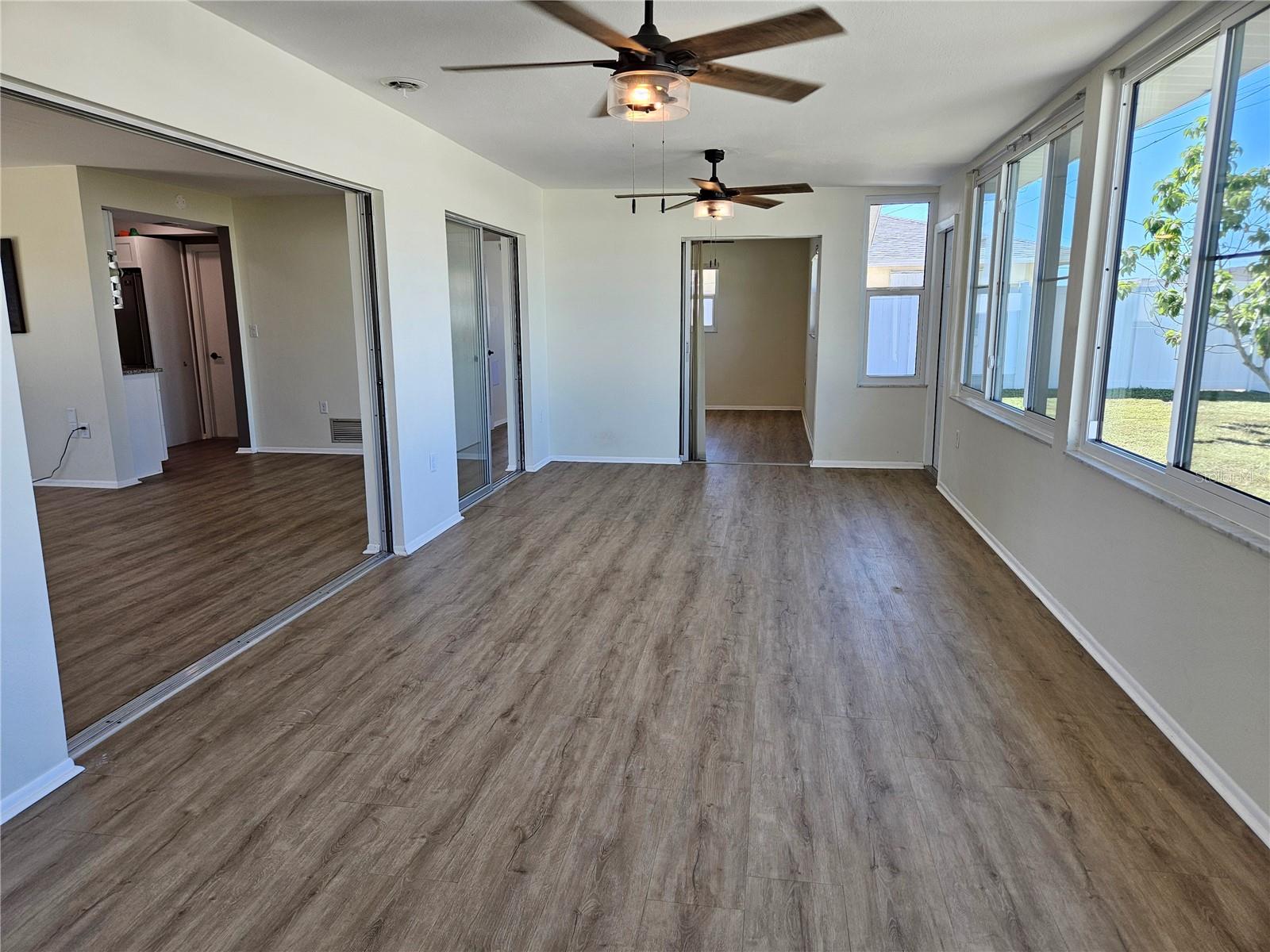 VENICE GARDENS - Residential Lease
