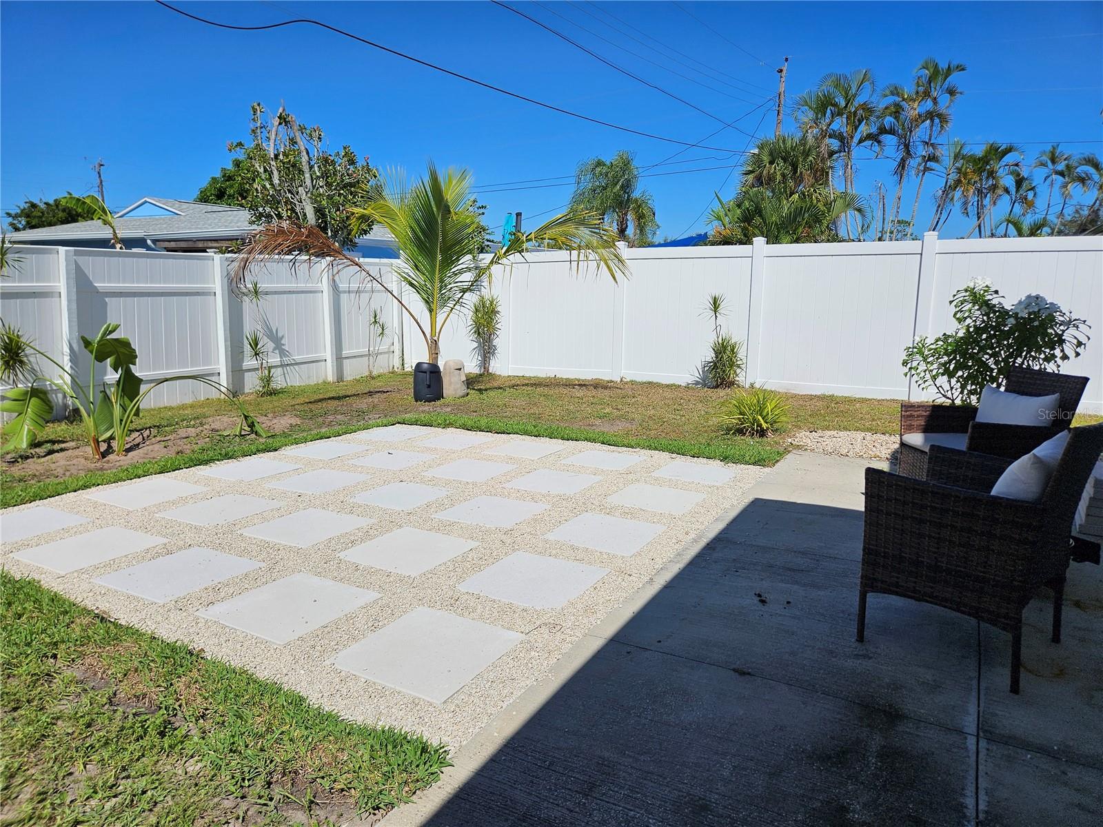 VENICE GARDENS - Residential Lease