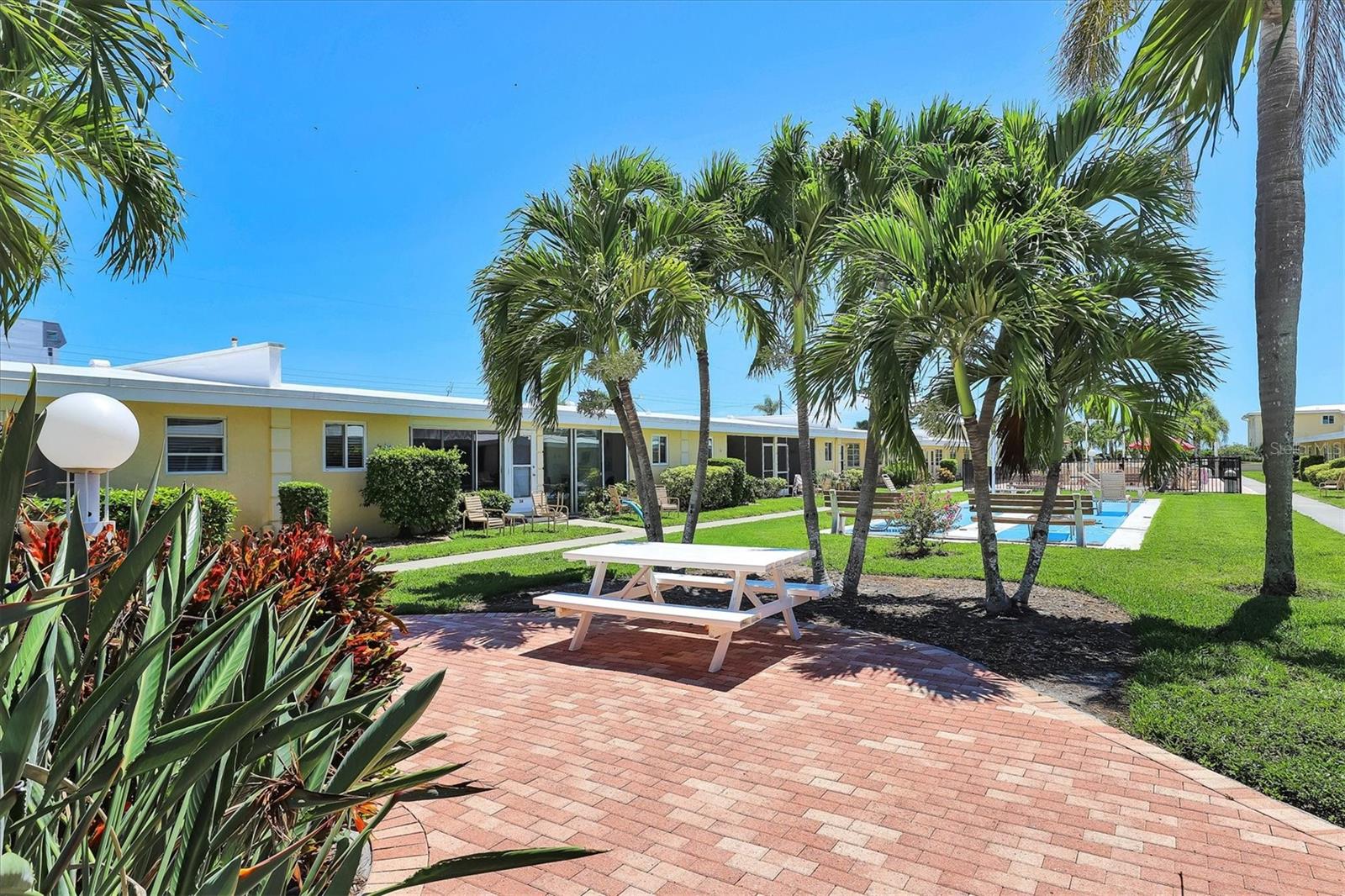 CASA MAR - Residential Lease