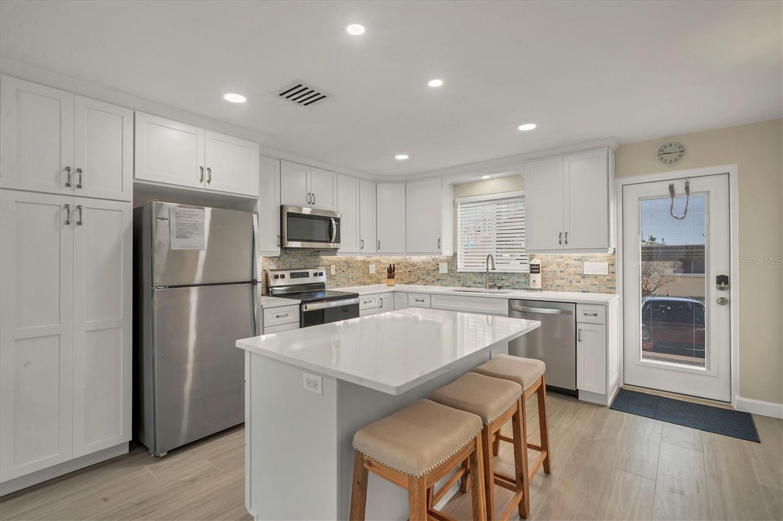 CASA MAR - Residential Lease