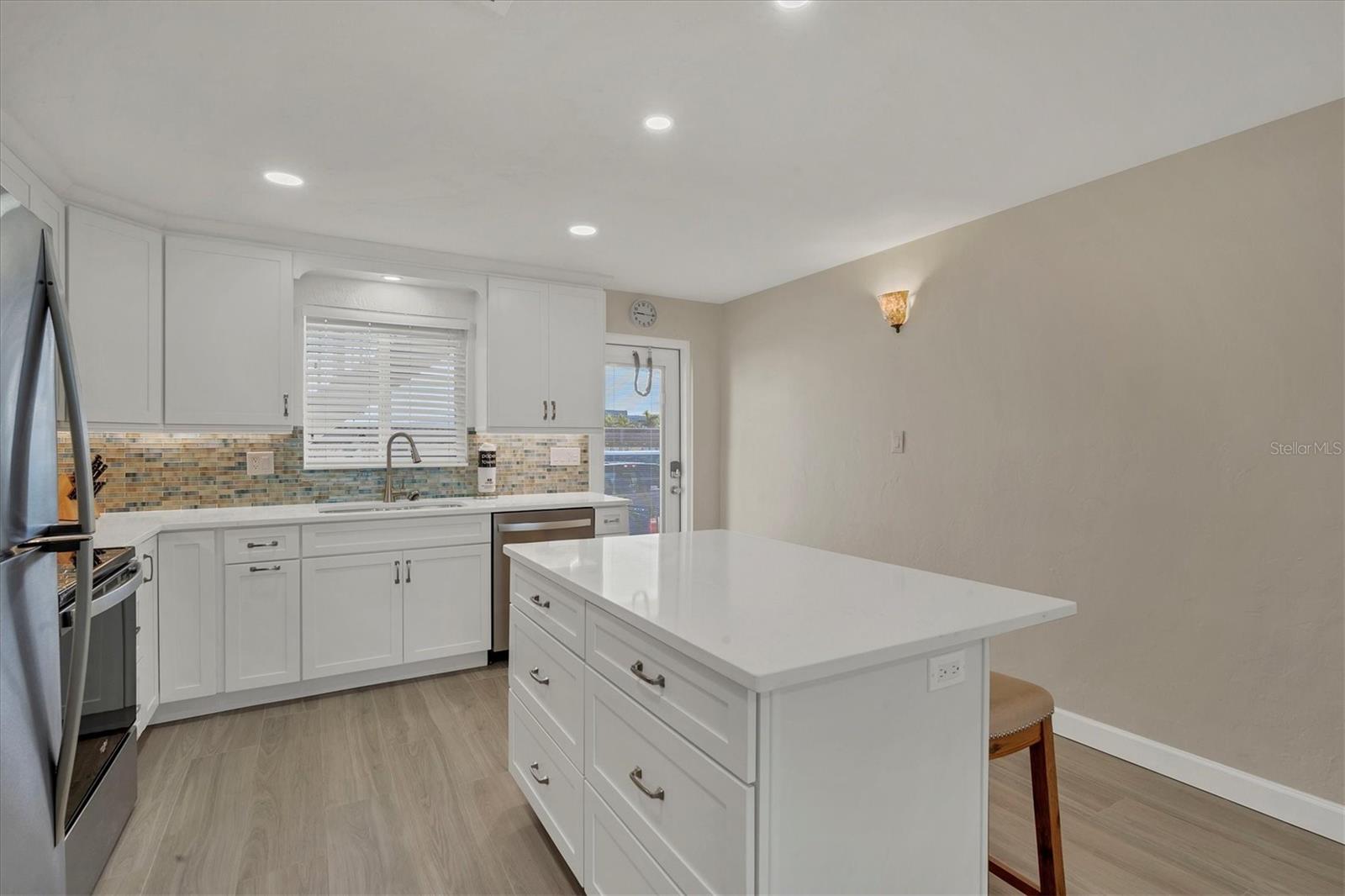 CASA MAR - Residential Lease