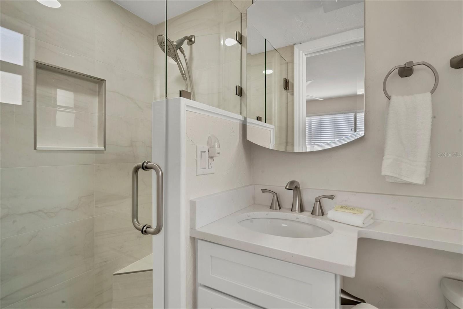 CASA MAR - Residential Lease