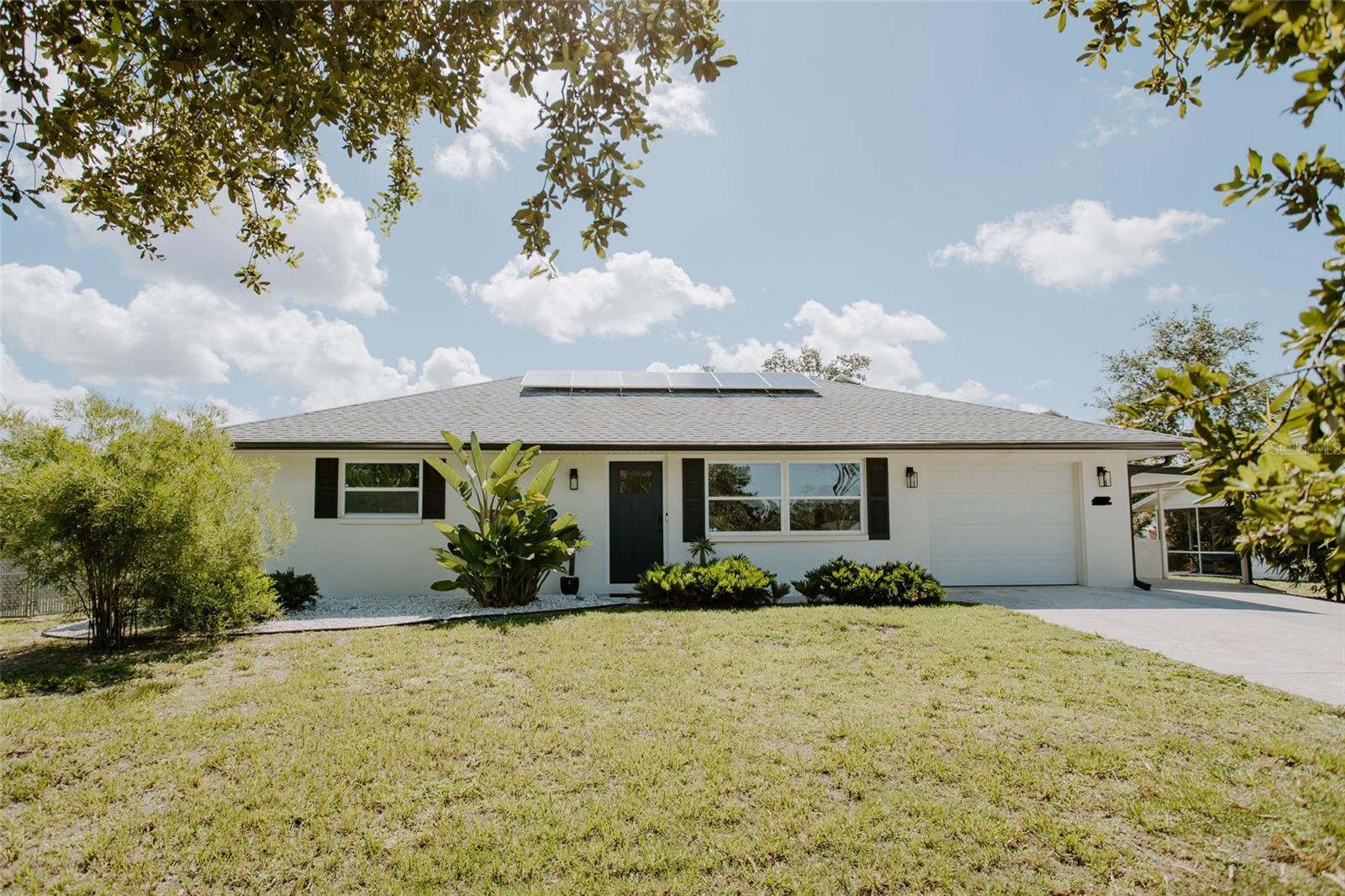 DEER CREEK WOODS - Residential
