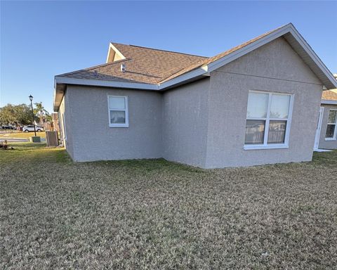 A home in PARRISH