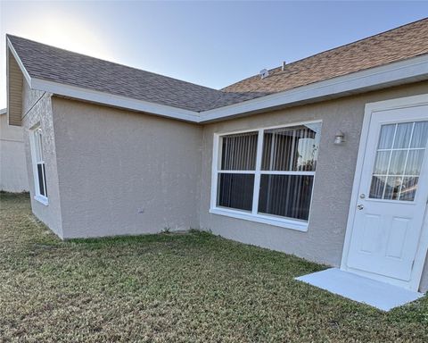 A home in PARRISH