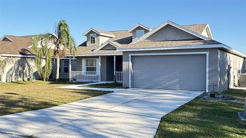 A home in PARRISH