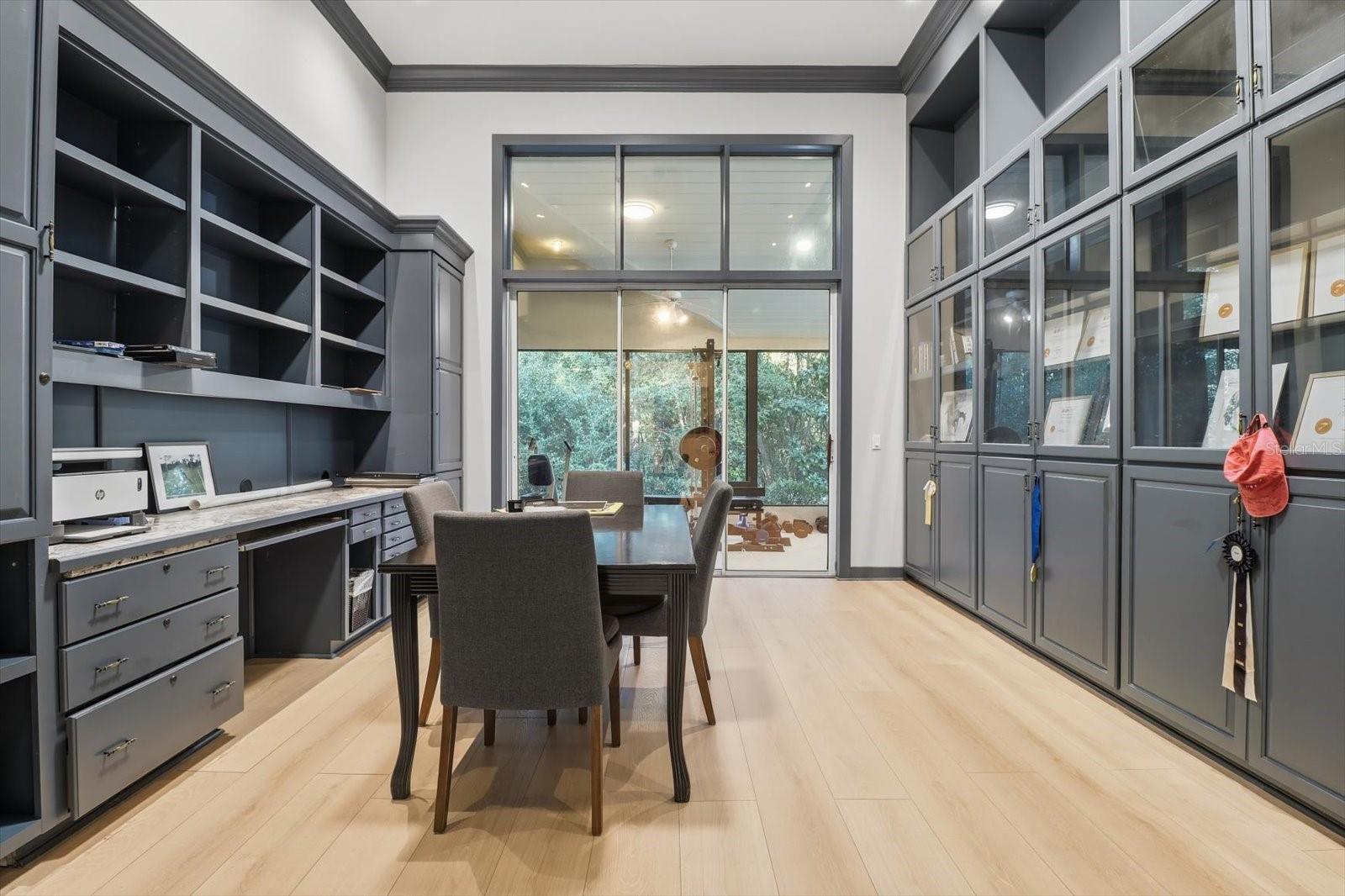 BLACK DIAMOND VILLAGE GOLF - Residential