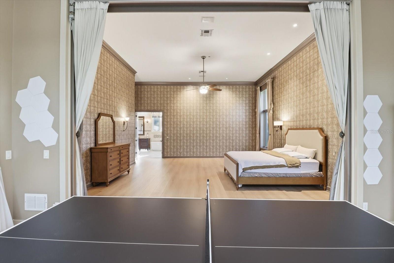 BLACK DIAMOND VILLAGE GOLF - Residential