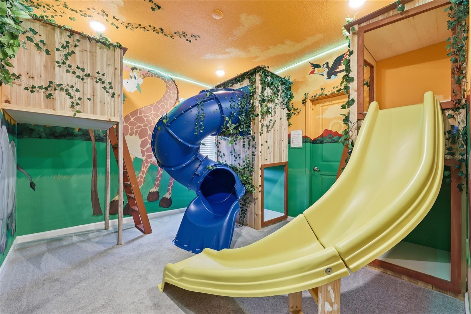 VERANDA PALMS PH 2B2-2C - Residential