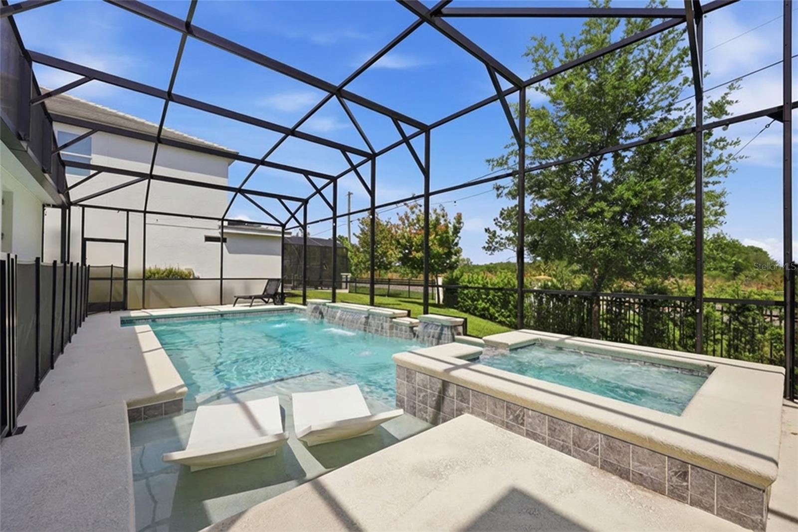 VERANDA PALMS PH 2B2-2C - Residential
