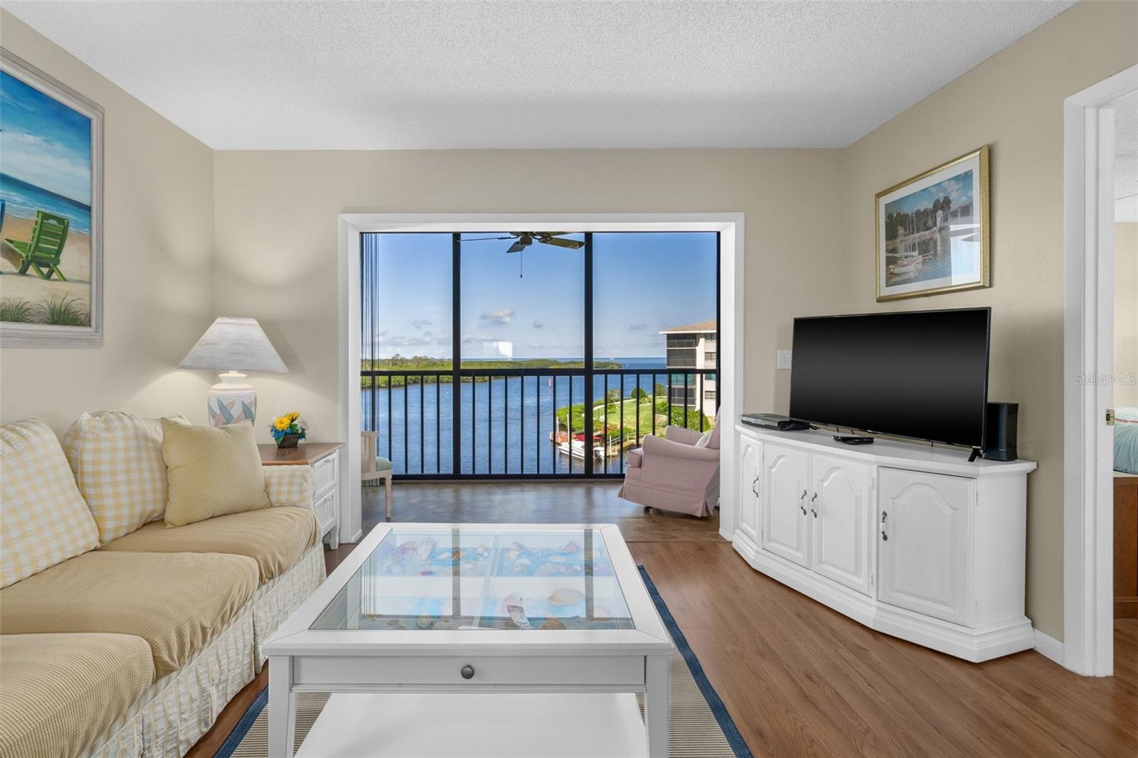 SAND PEBBLE POINTE CONDO 01 - Residential Lease