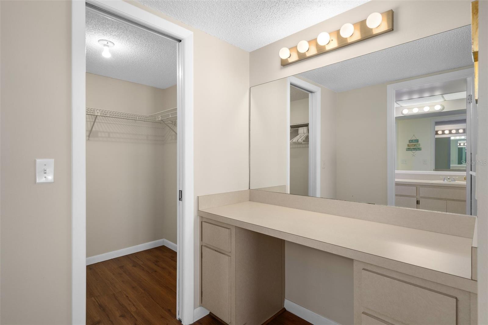 SAND PEBBLE POINTE CONDO 01 - Residential Lease