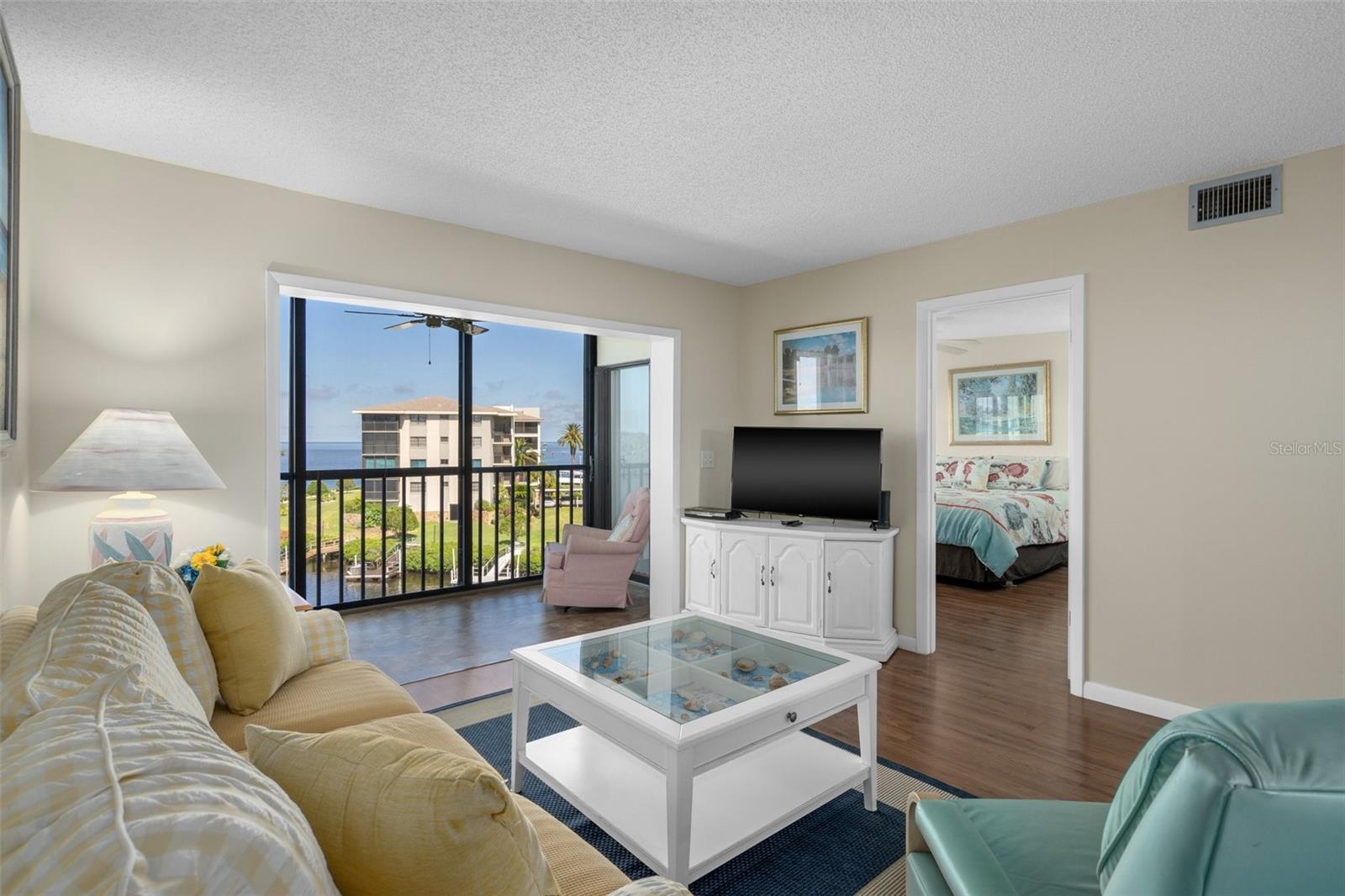 SAND PEBBLE POINTE CONDO 01 - Residential Lease