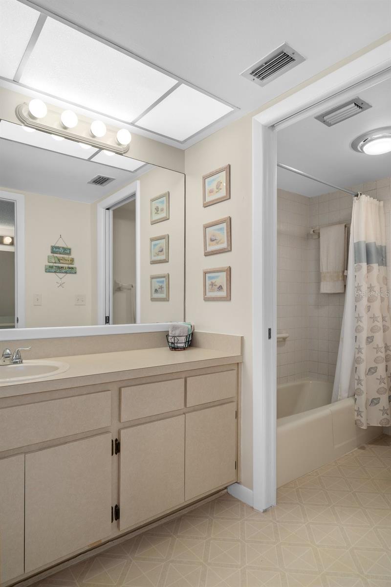 SAND PEBBLE POINTE CONDO 01 - Residential Lease