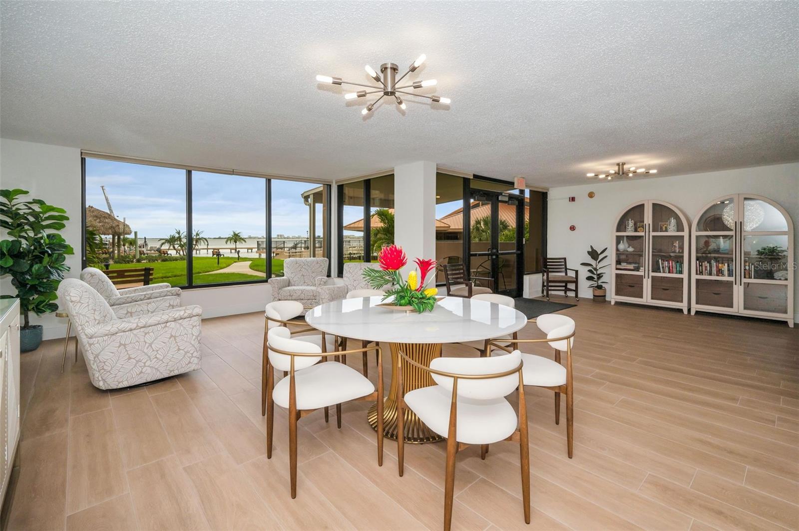 EDGEWATER ARMS 4TH CONDO - Residential