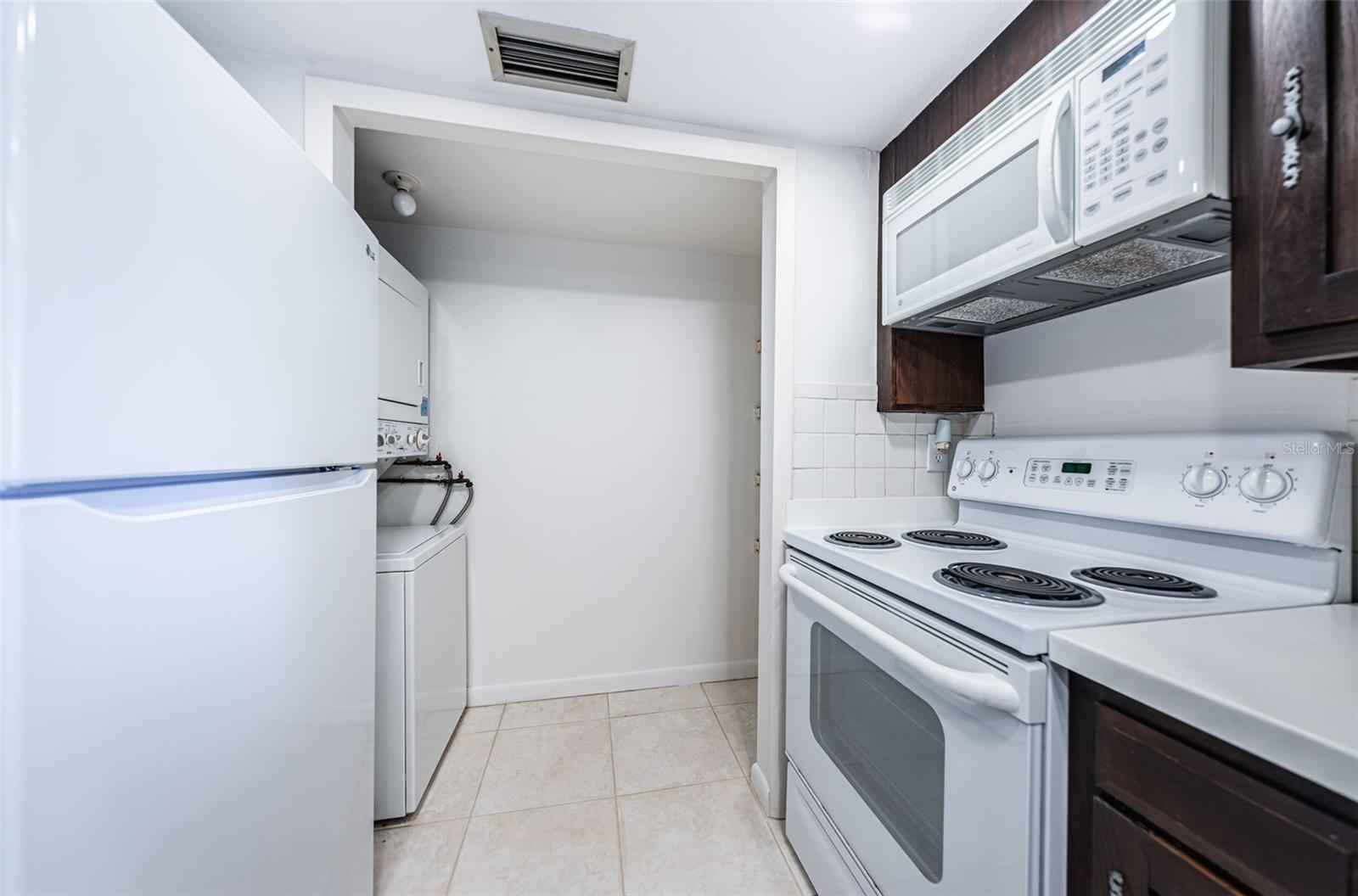 EDGEWATER ARMS 4TH CONDO - Residential