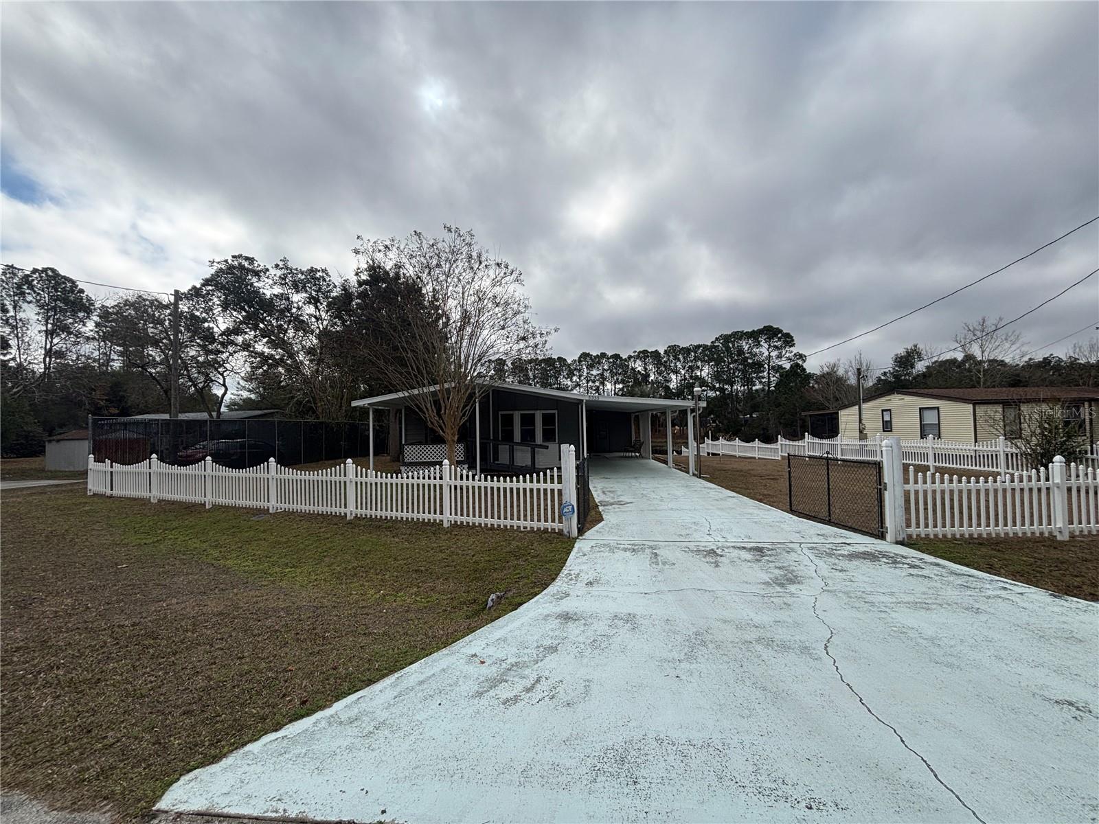 WINDING WATERS - Residential