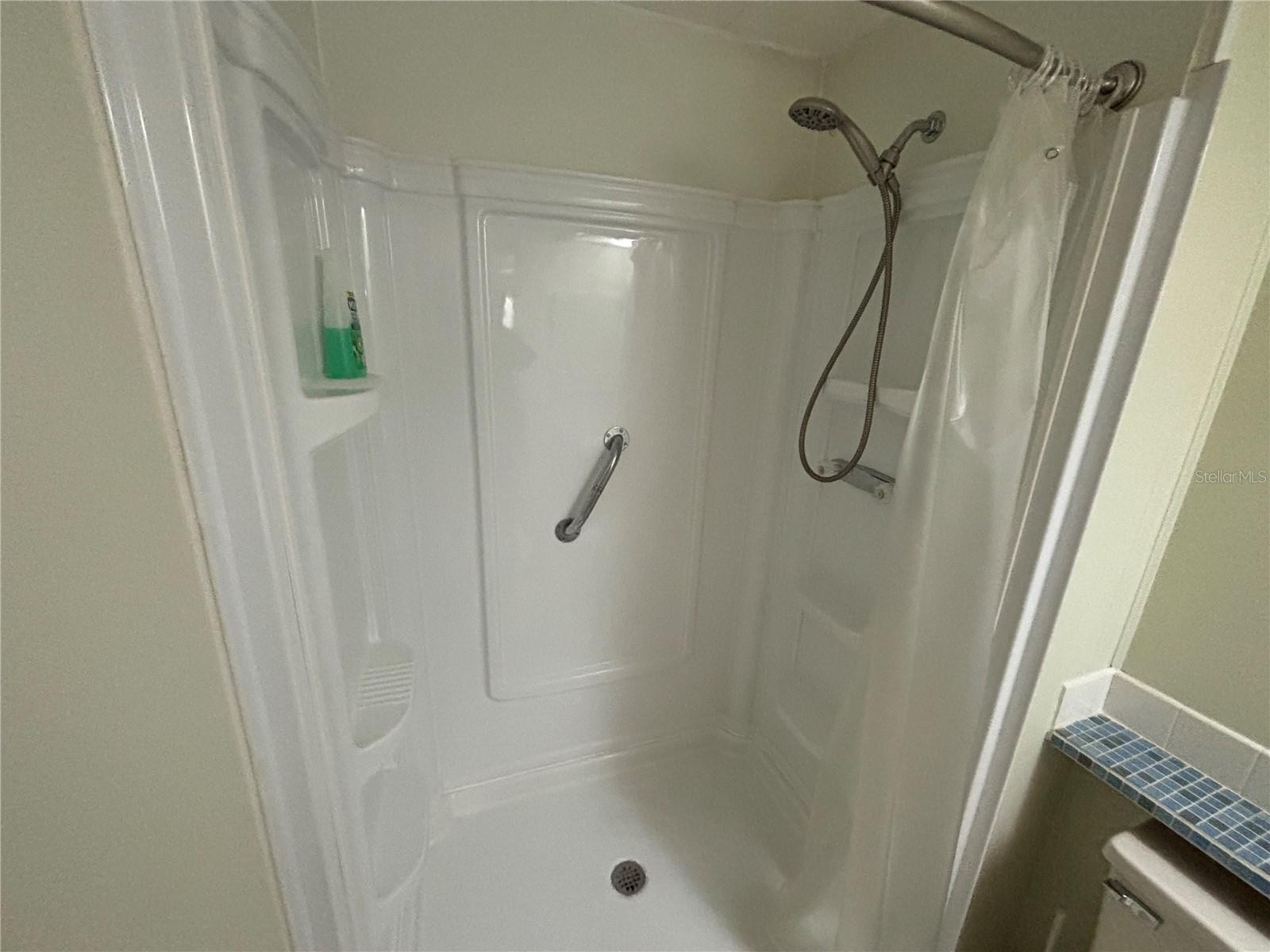 WINDING WATERS - Residential