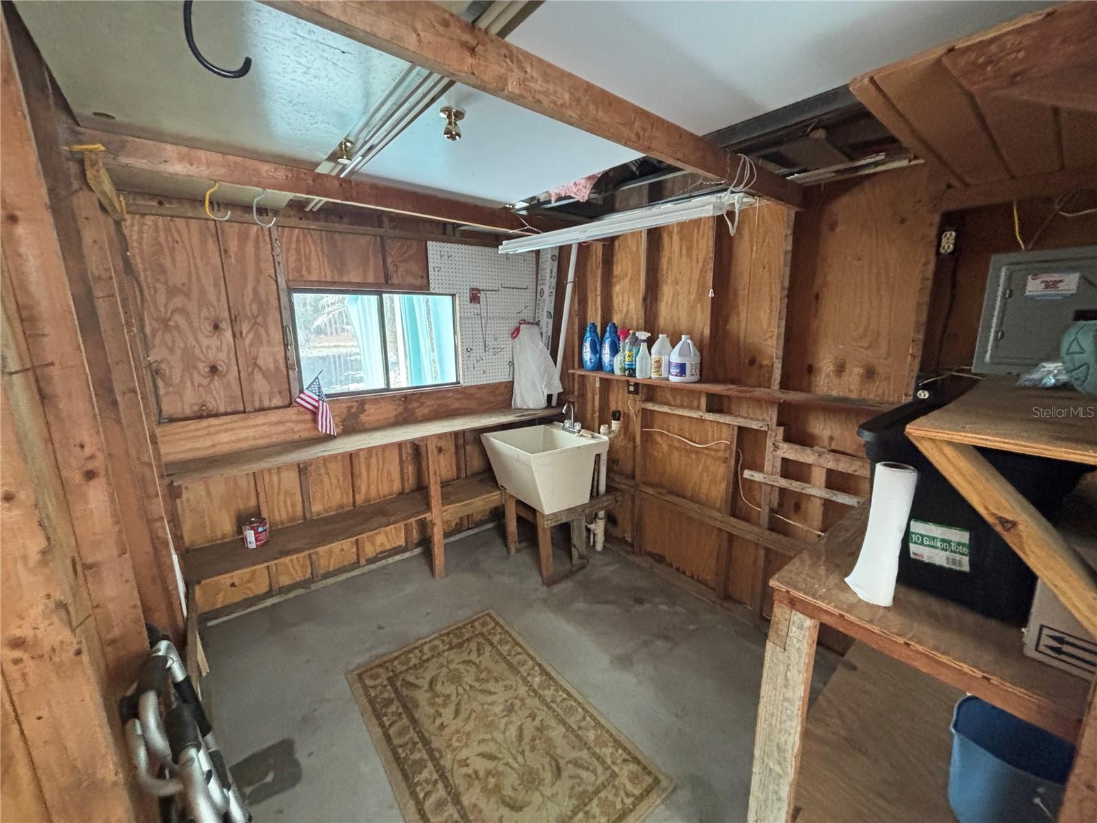 WINDING WATERS - Residential