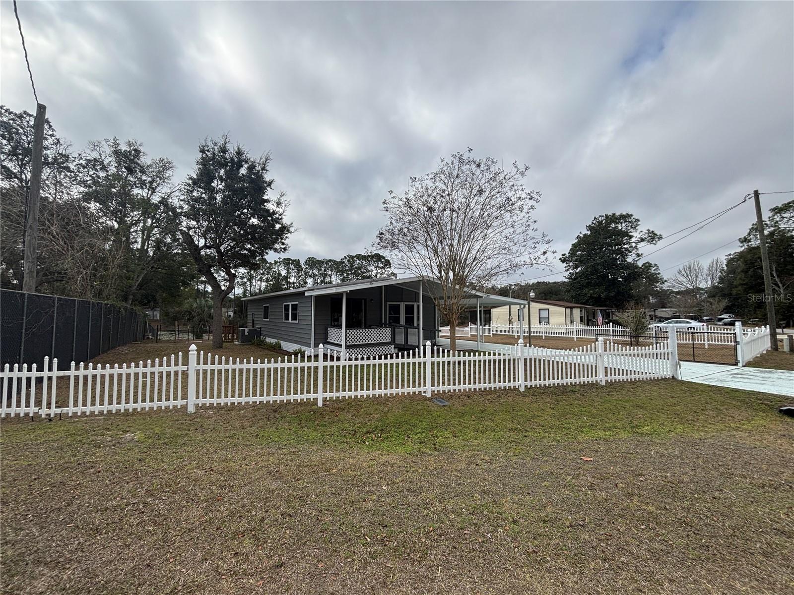 WINDING WATERS - Residential