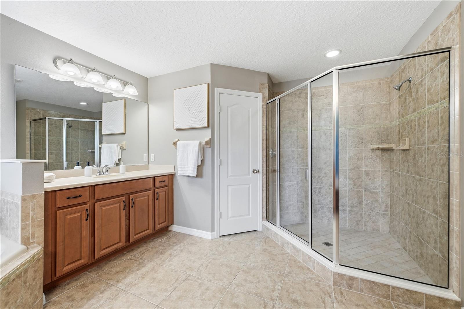 VICTORIA PARK INC 04 - Residential