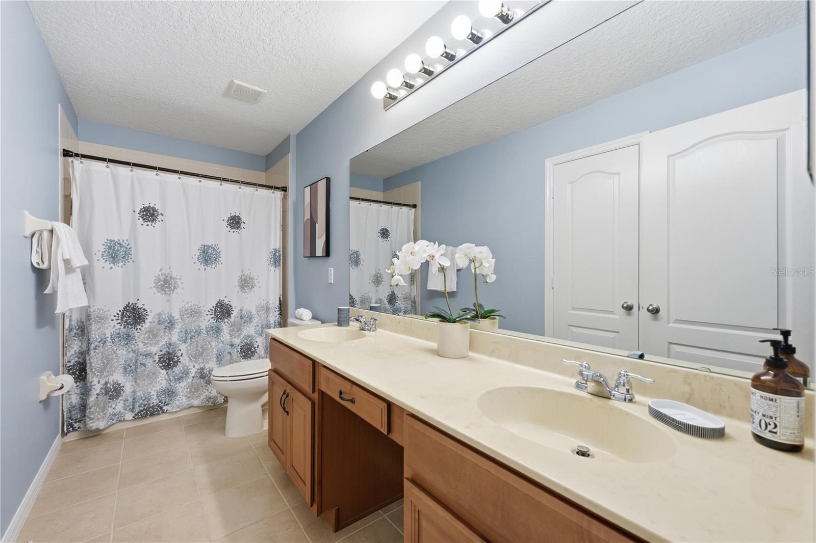 VICTORIA PARK INC 04 - Residential
