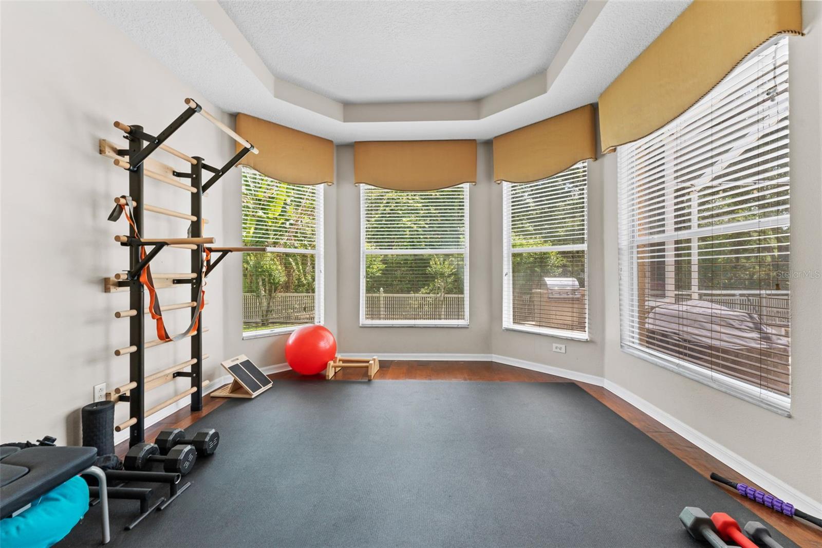 MANDOLIN PH 3 - Residential Lease