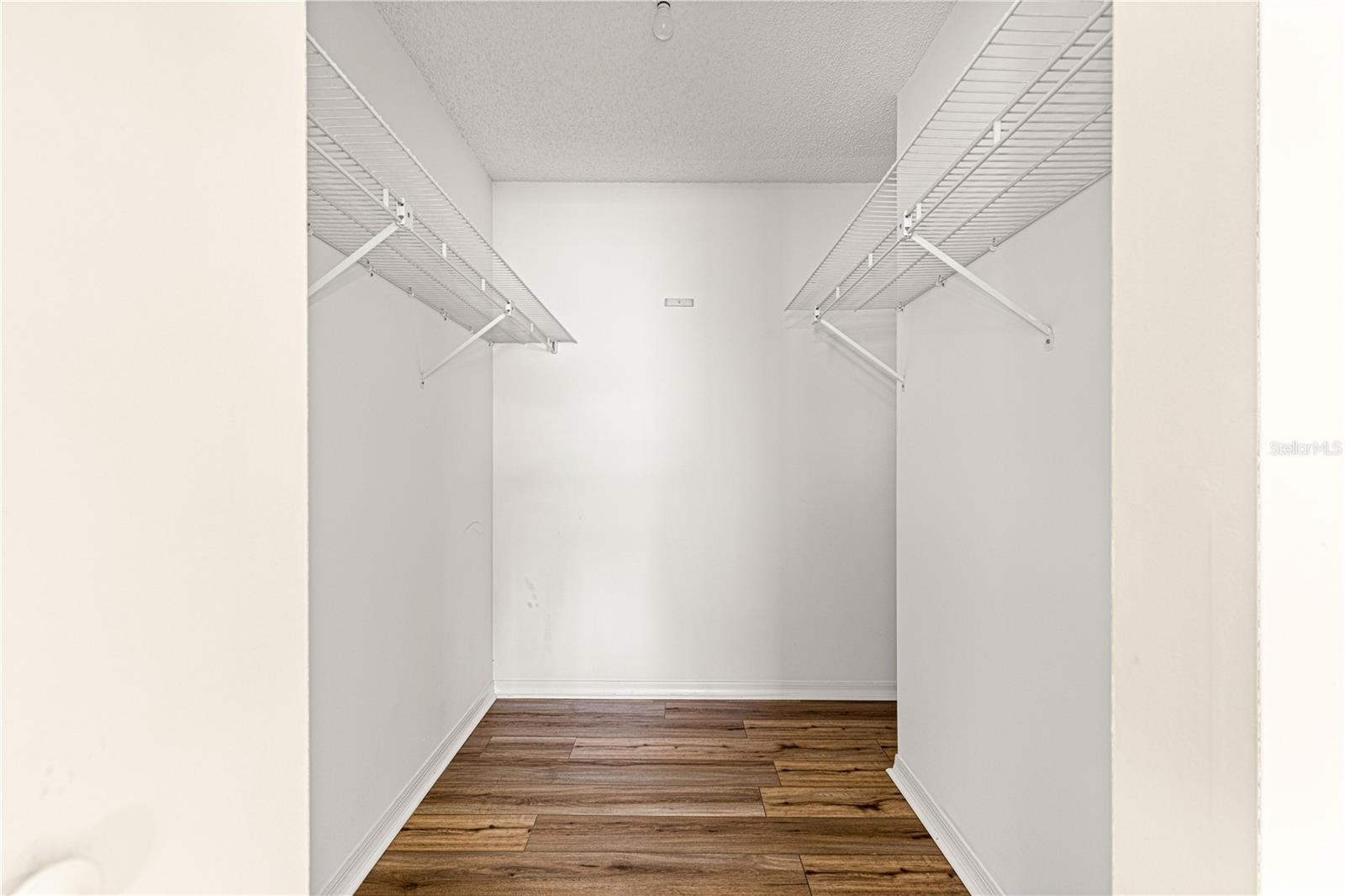 SPRUCE CREEK - Residential