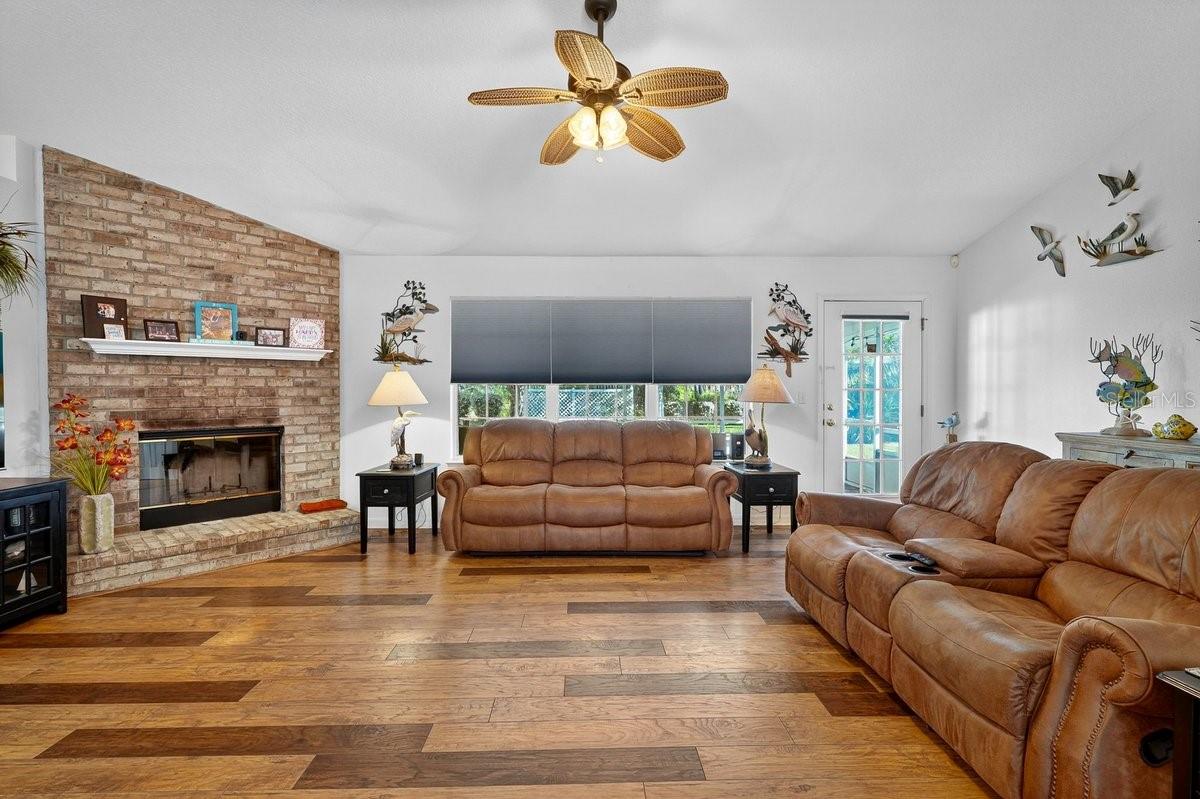 LEHIGH WOODS - Residential