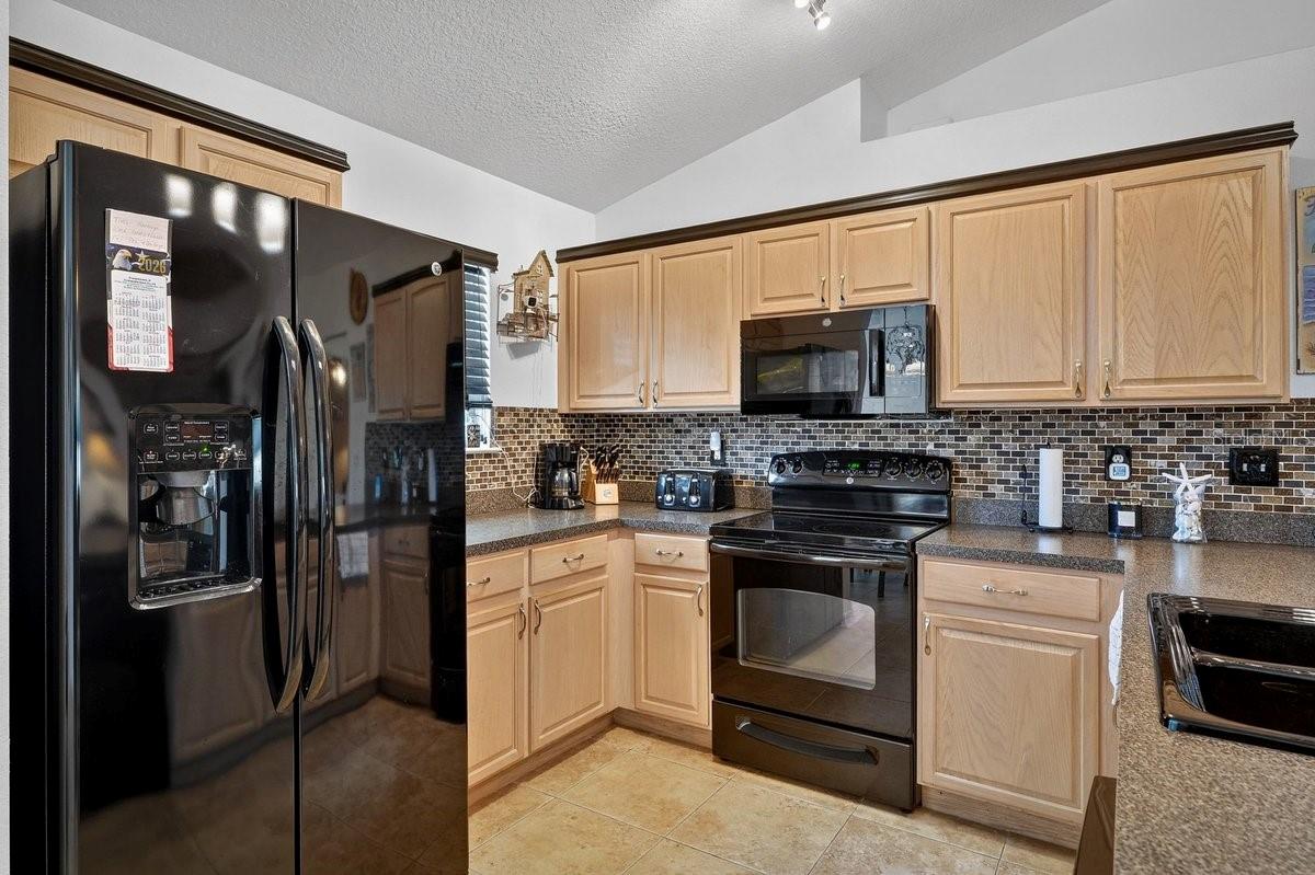 LEHIGH WOODS - Residential