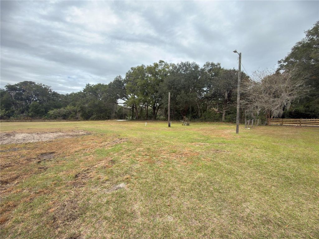 Photo of 3700 W Highway 316, Reddick, FL 32686 (MLS # O6365653)