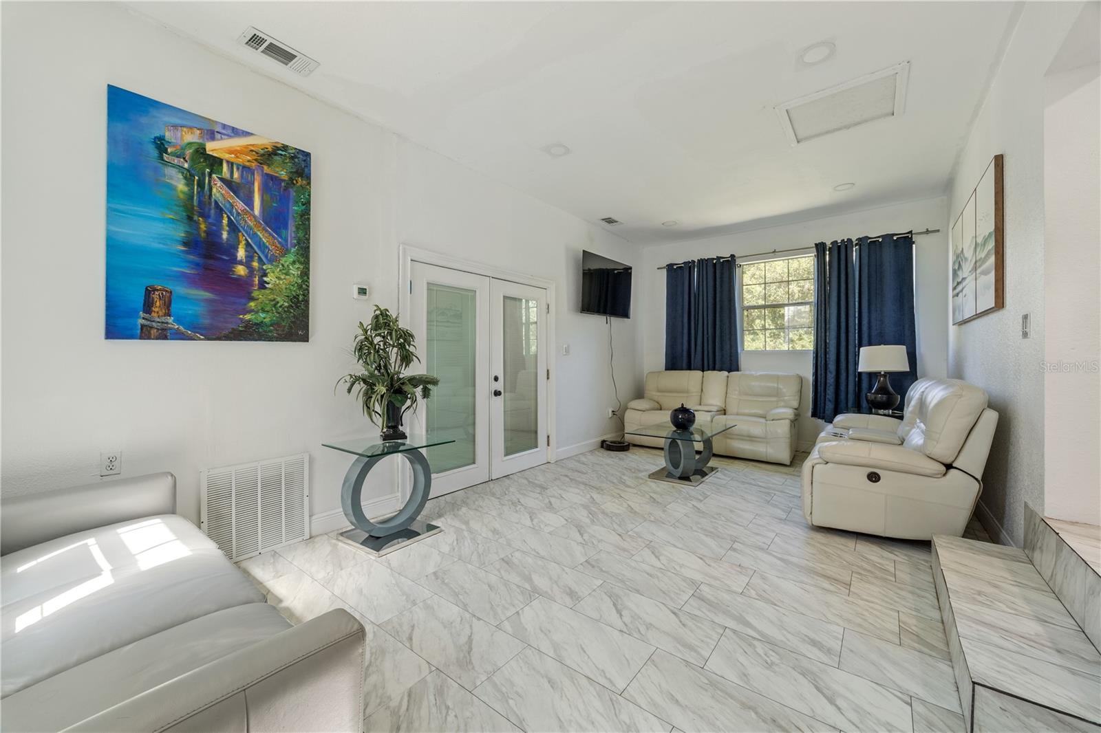 UNRECORDED - Residential