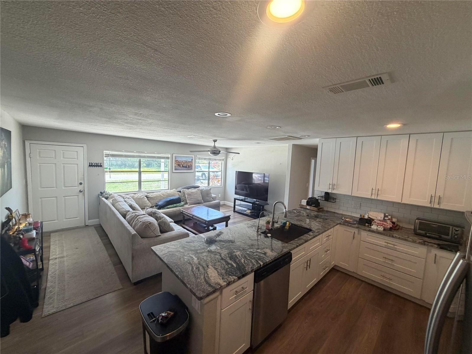 MEADOW LAWN 1ST ADD - Residential