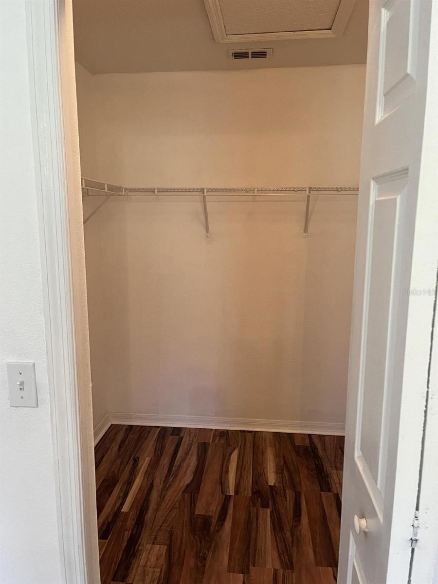 LYNWOOD/SOUTHMEADOW PH 21 - Residential Lease