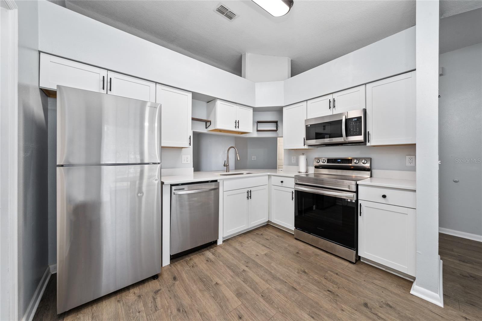 EAGLE HEIGHTS - Residential