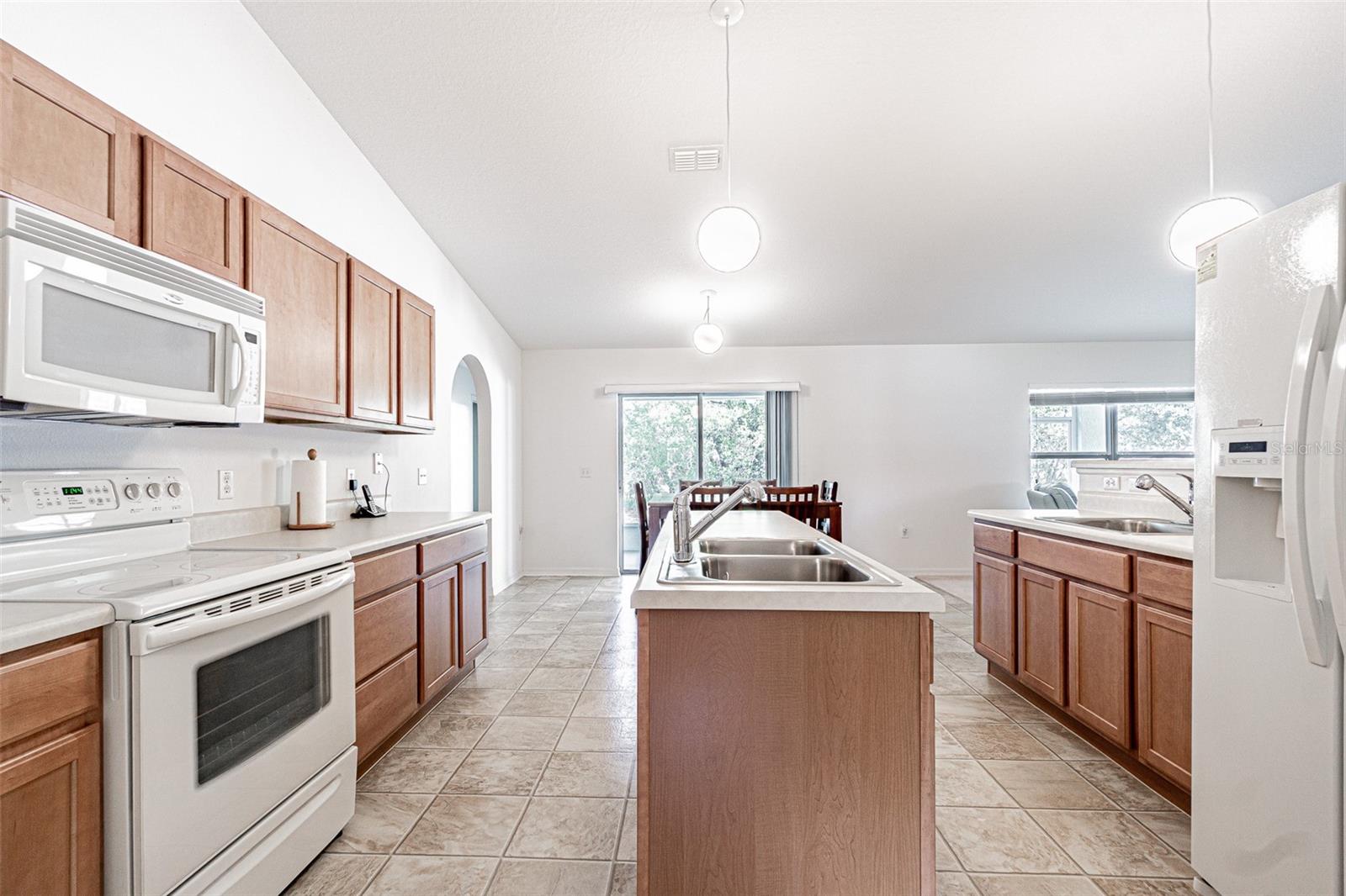 SPRING HILL - Residential