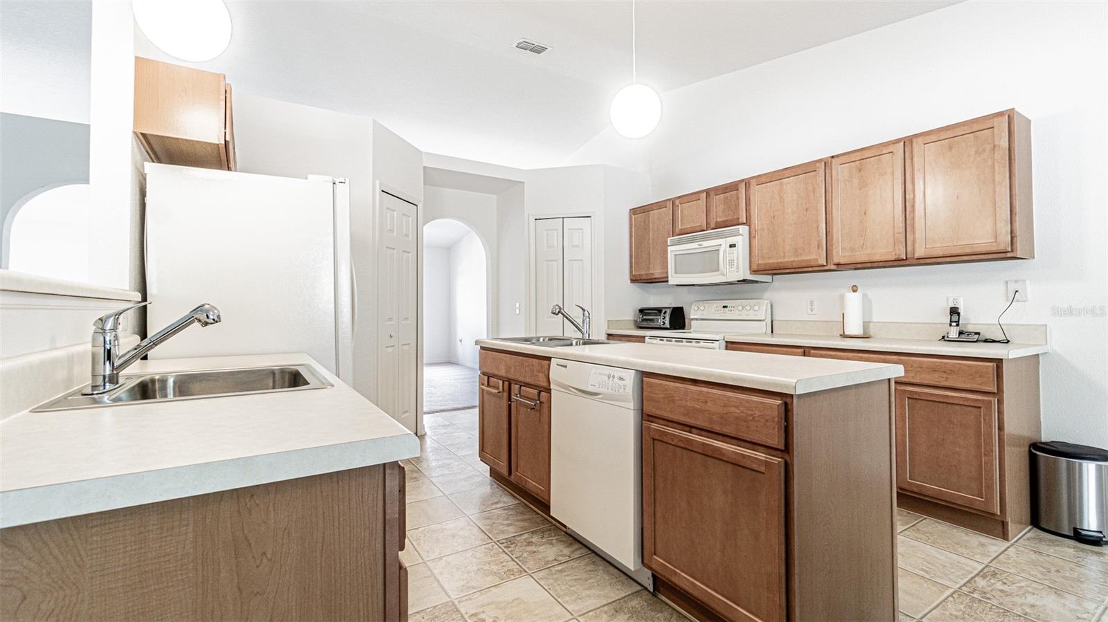 SPRING HILL - Residential