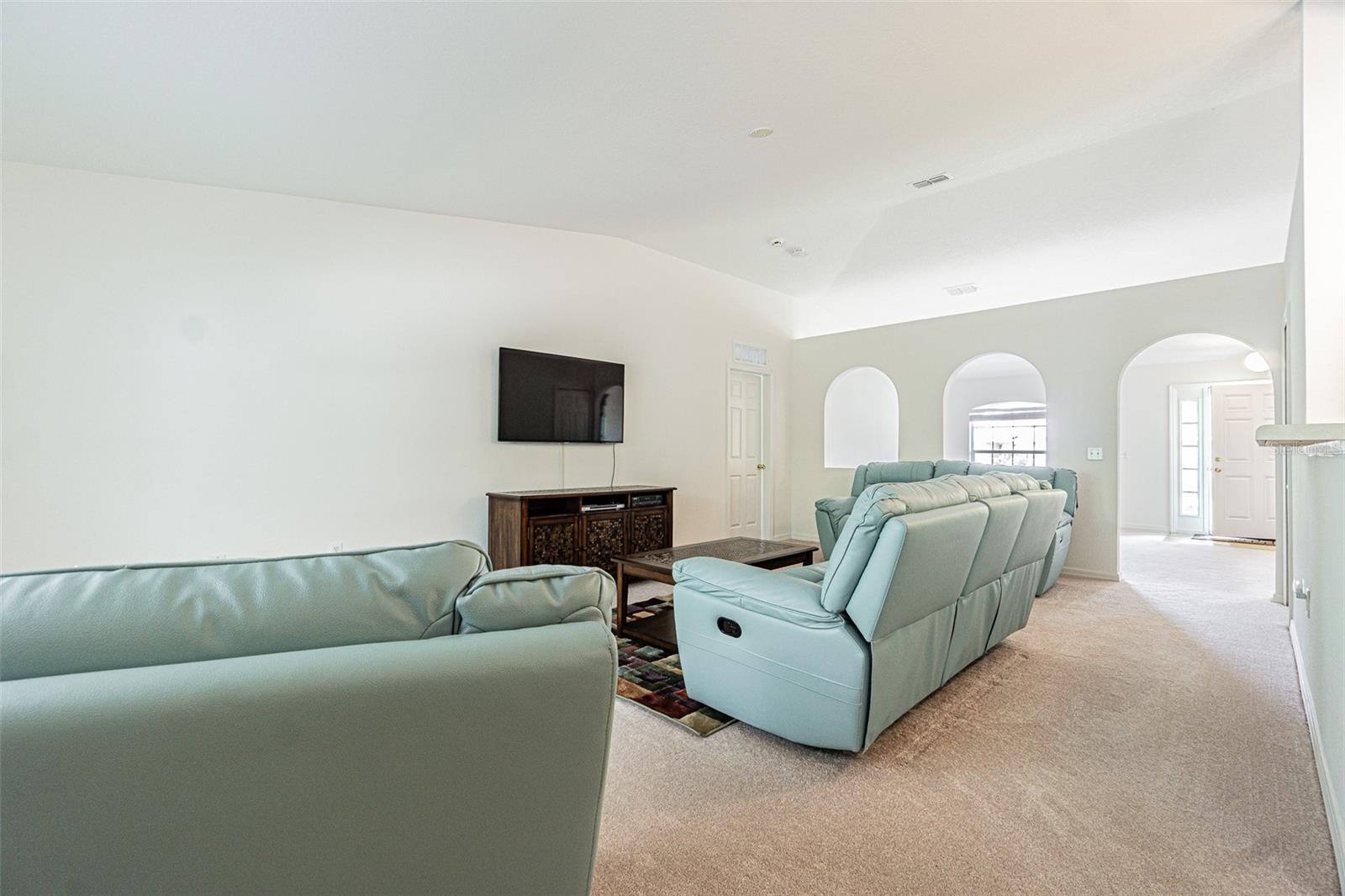 SPRING HILL - Residential